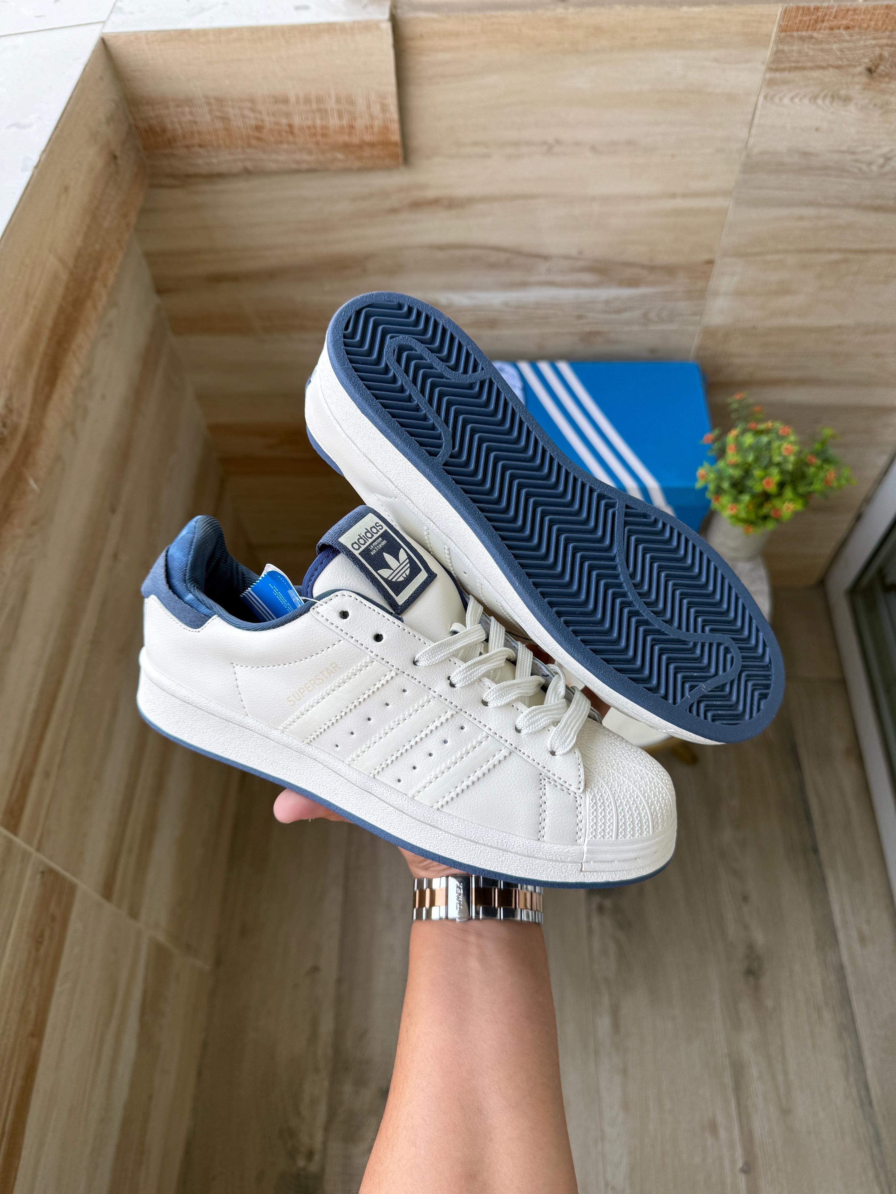 ADIDAS SUPERSTAR PARLEY