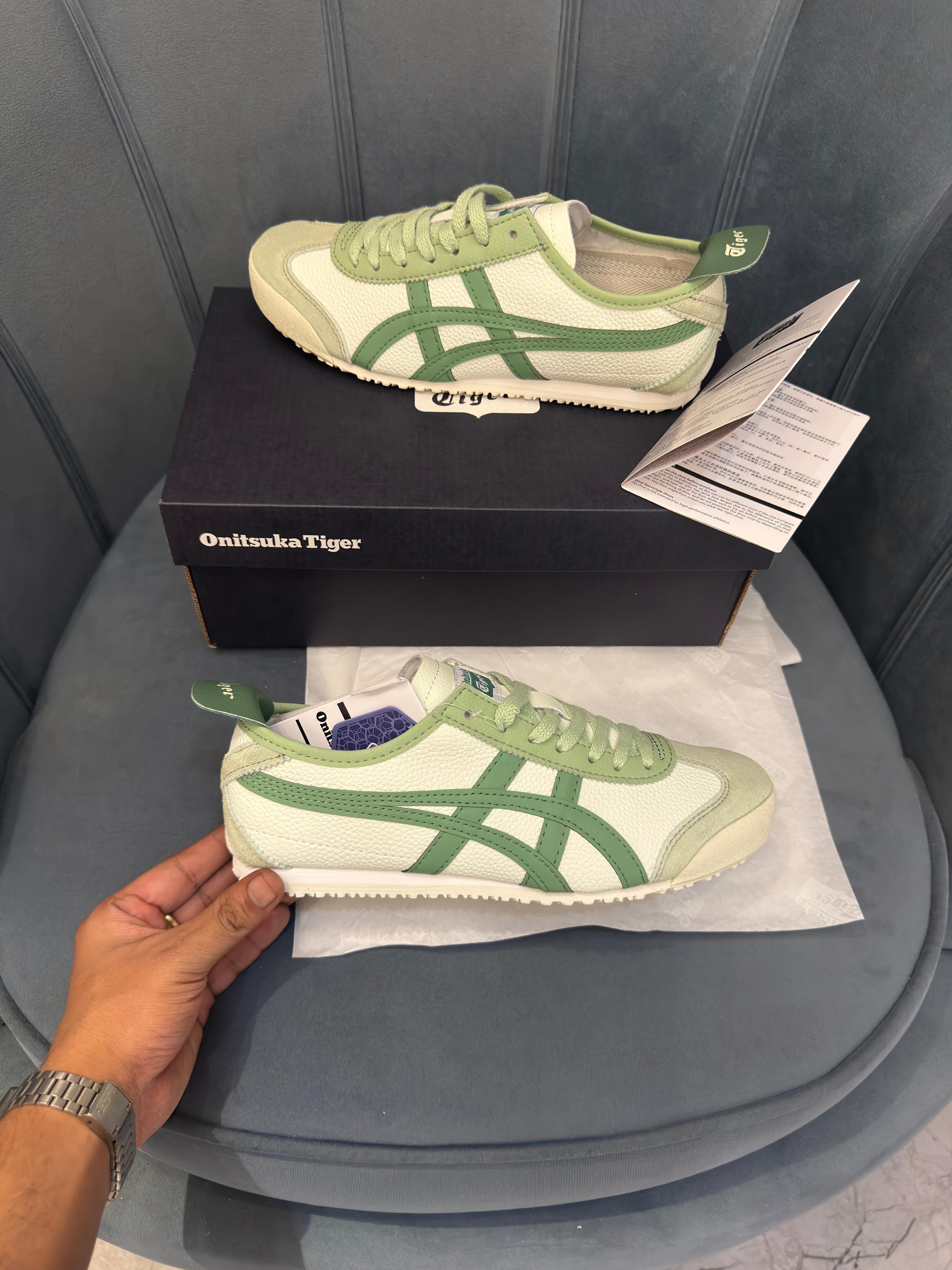 ONITSUKA TIGER LEATHER MEXICO66 GREEN
SEMI UA QUALITY
