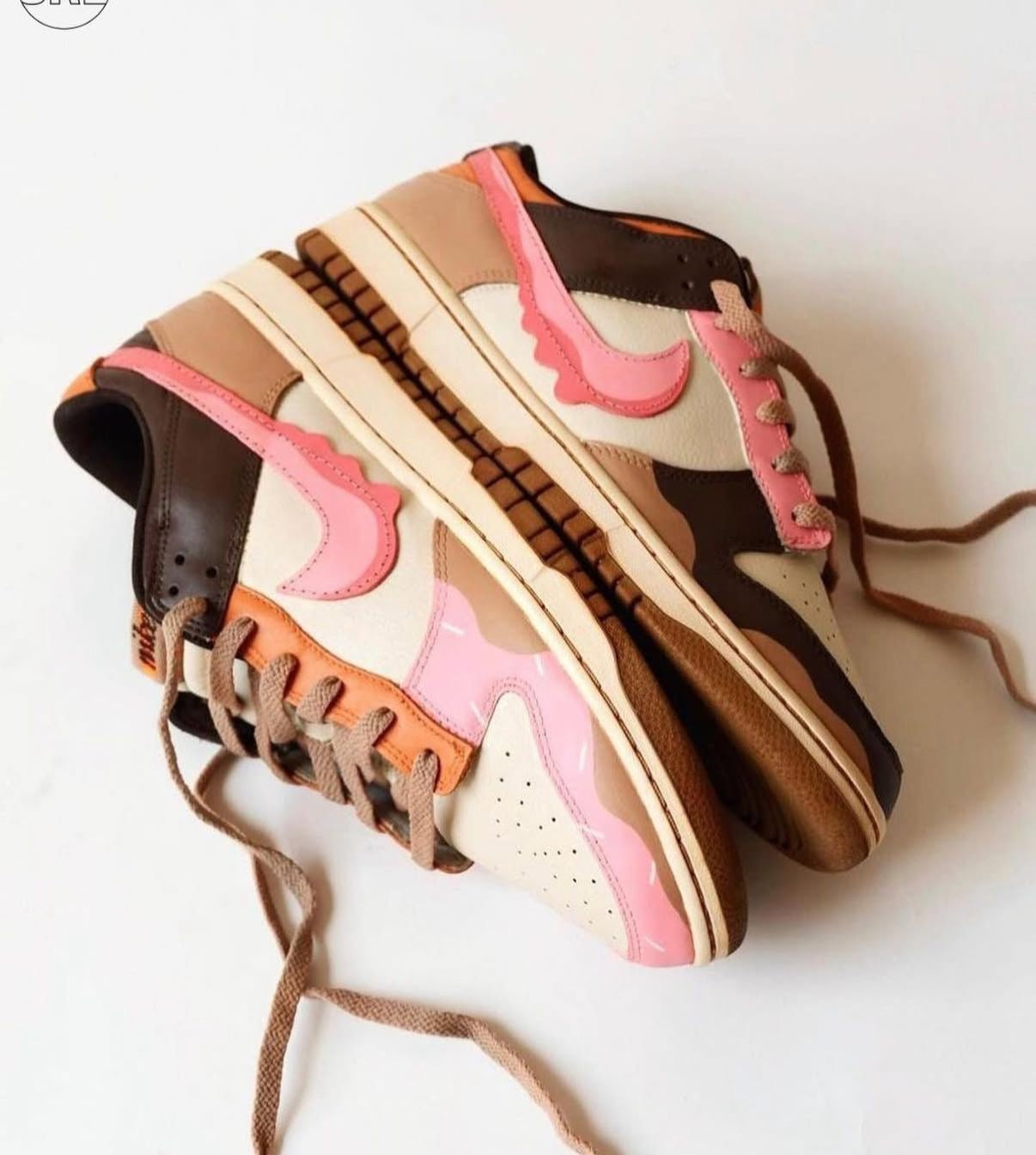 NIKE SB DUNK DUNKIN DONUTS