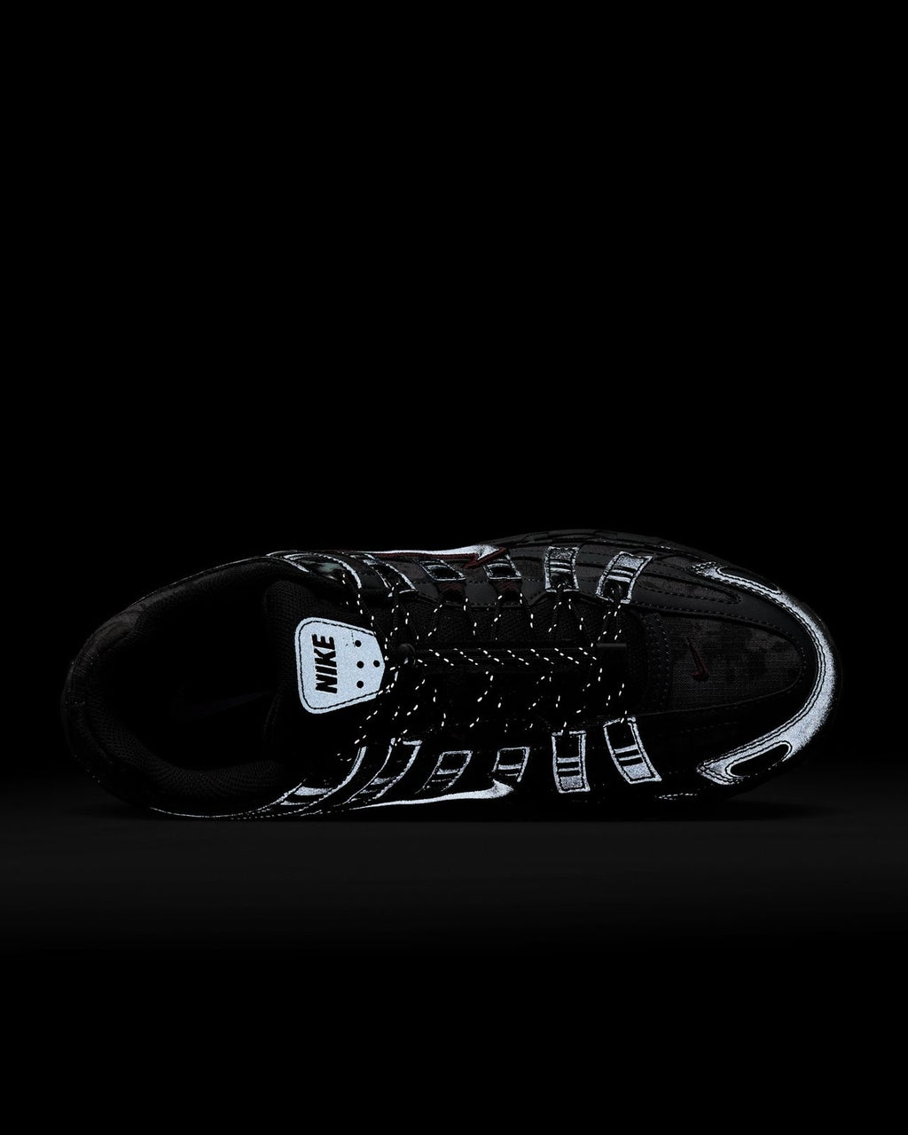 NIKE P-6000 TRAINER BLACK MAROON