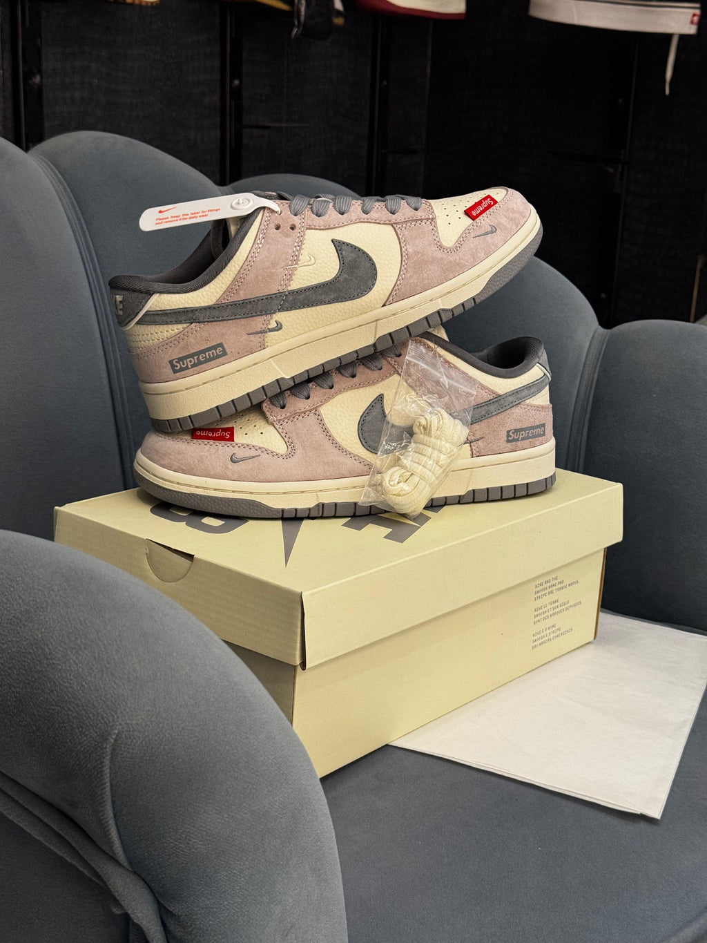 NIKE SB DUNK OG GREY X SUPREME